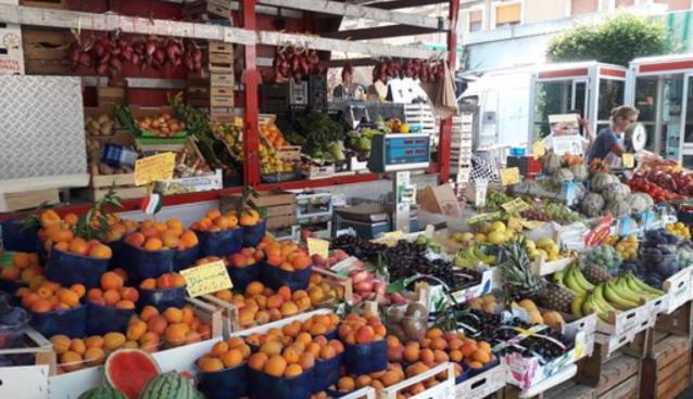 Appartamento Al Sereno Luino Buitenkant foto